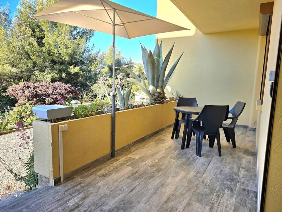 Patio, Day, View (from property/room), Balcony/Terrace, Dining area