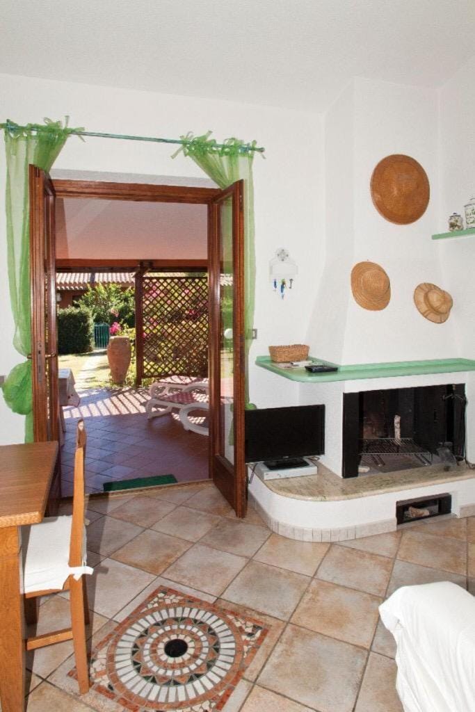 Villa Clorinda , 1 minute from the sea House in Costa Rei