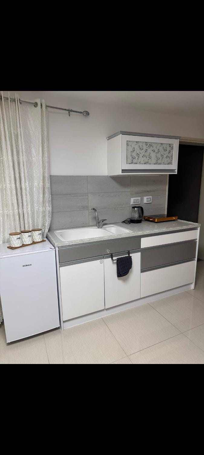 Kitchen or kitchenette