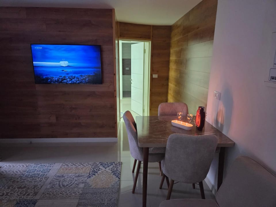 TV and multimedia, Dining area