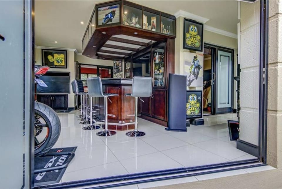 Lounge or bar