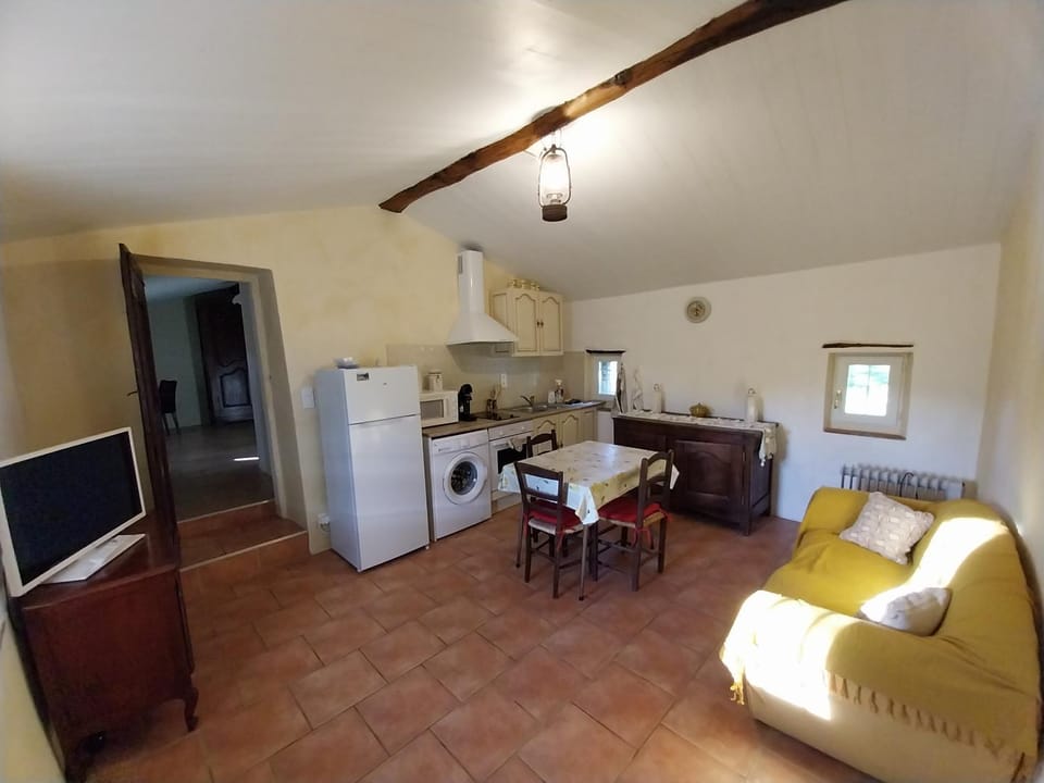 Kitchen or kitchenette, Living room, Dining area