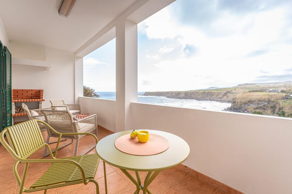 Balcony/Terrace, Mountain view, Sea view