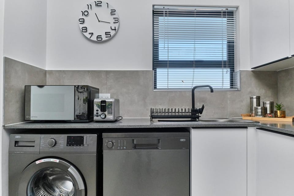 dishwasher, microwave, toaster, washing machine