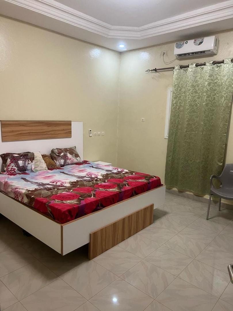 Élégance Centrale-Darou Salam Immo Apartment in Thiès Region, Senegal