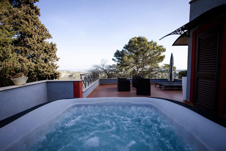 Hot Tub, Hot Tub, Balcony/Terrace, Open Air Bath