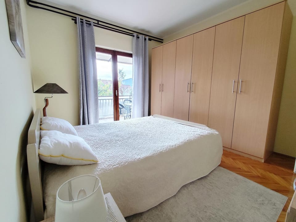 Lana 38 Apartment in Kotor Municipality