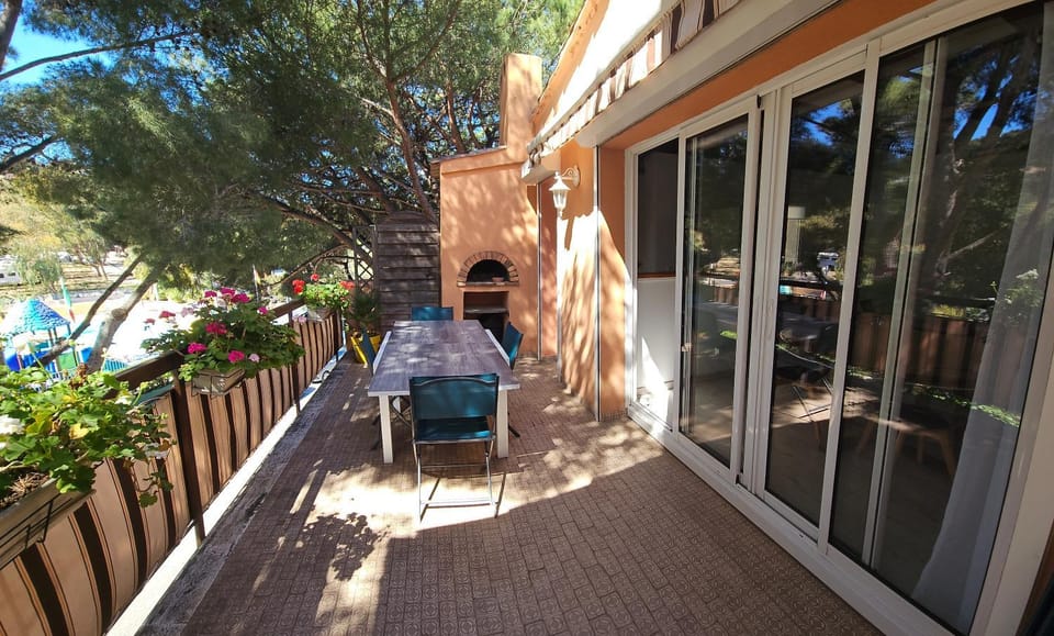 Balcony/Terrace, Dining area