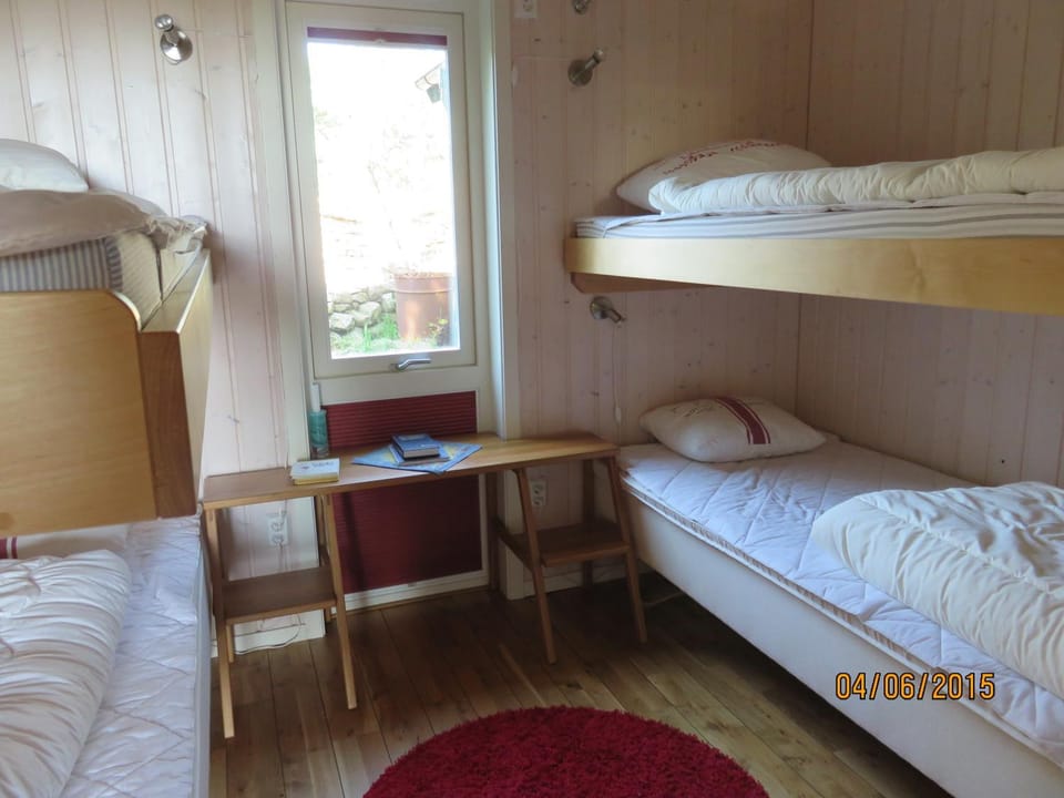 bunk bed