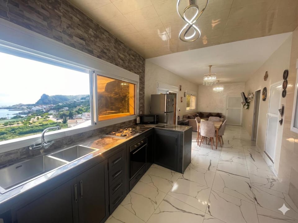 Villa with sea and mountain views Villa in Tangier-Tétouan-Al Hoceima