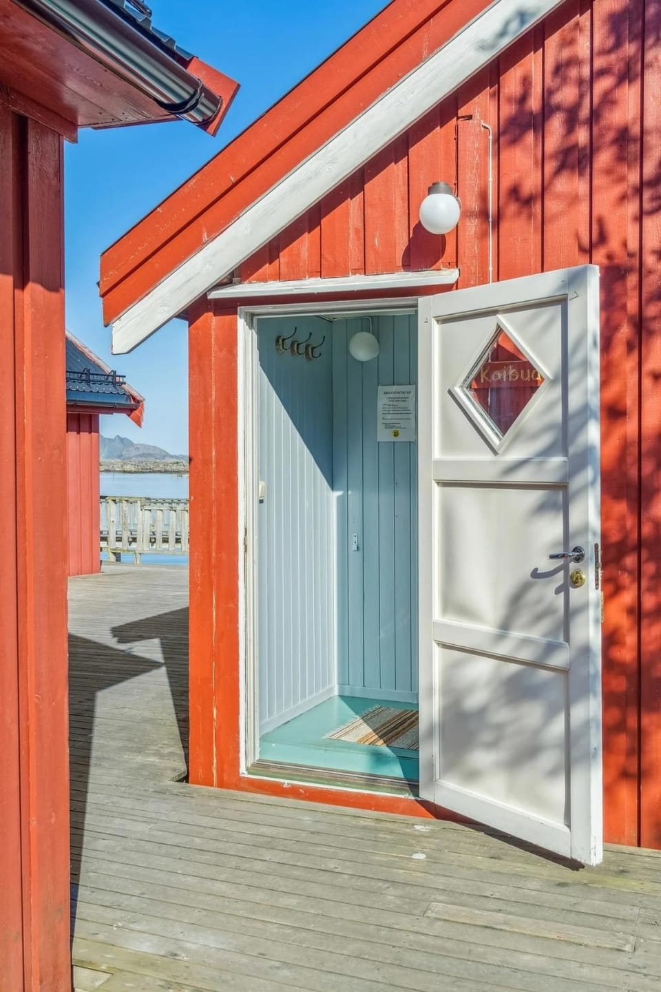 Property building, Day