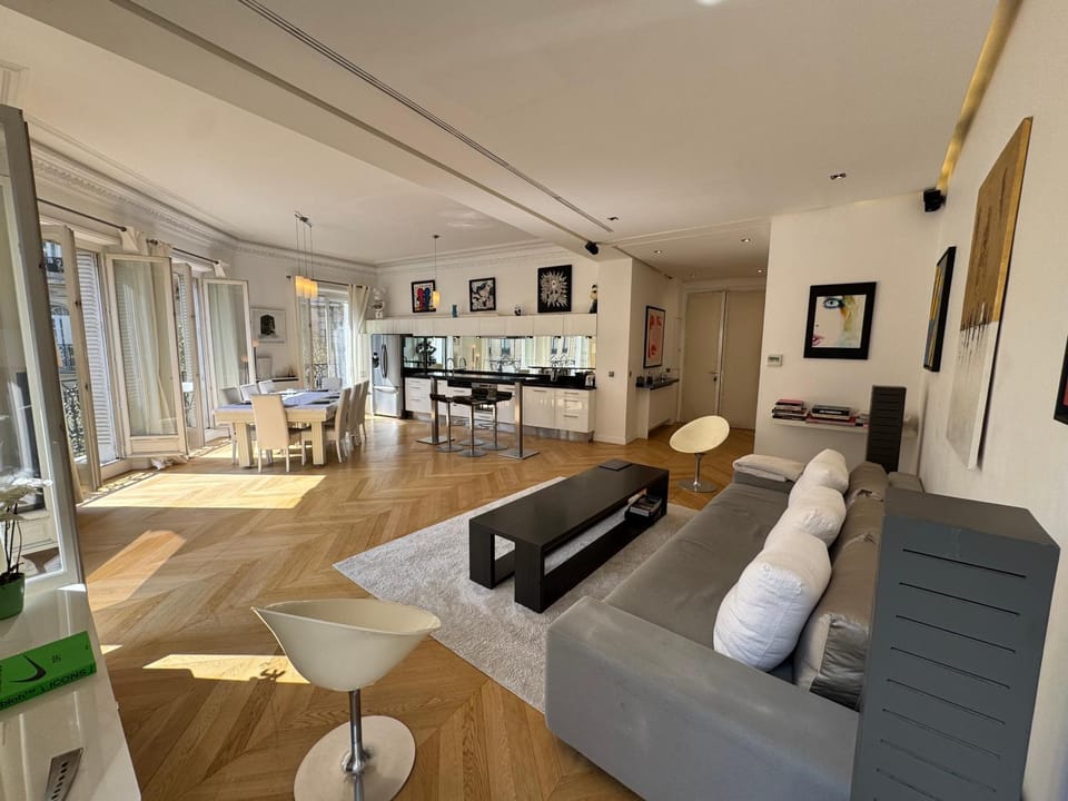 Luxury appartement 165m2 Paris 16 Victor Hugo Etoile AC Apartment in Paris