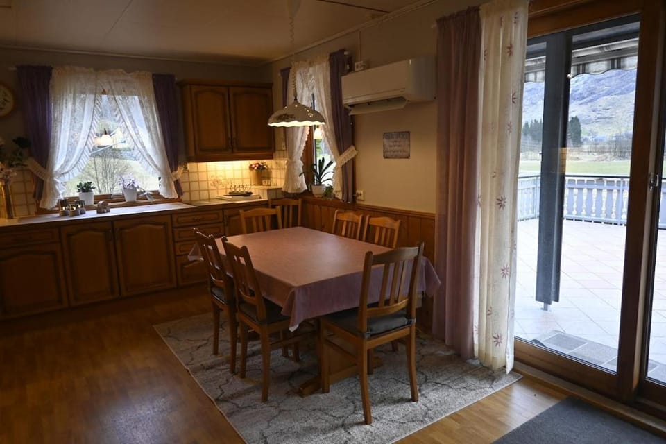 4 bedroom house in beautiful Oldedalen House in Vestland
