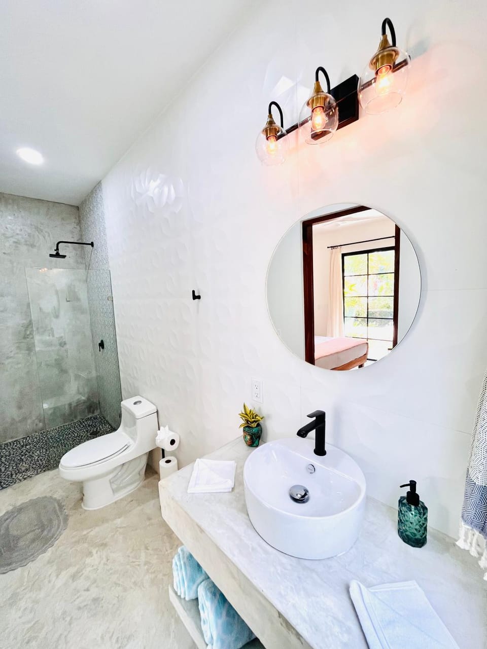 King Bed, Air Conditioning, Saltwater Pool, Fast Wifi - Gaia at Casa Calavera House in San Francisco, Nayarit