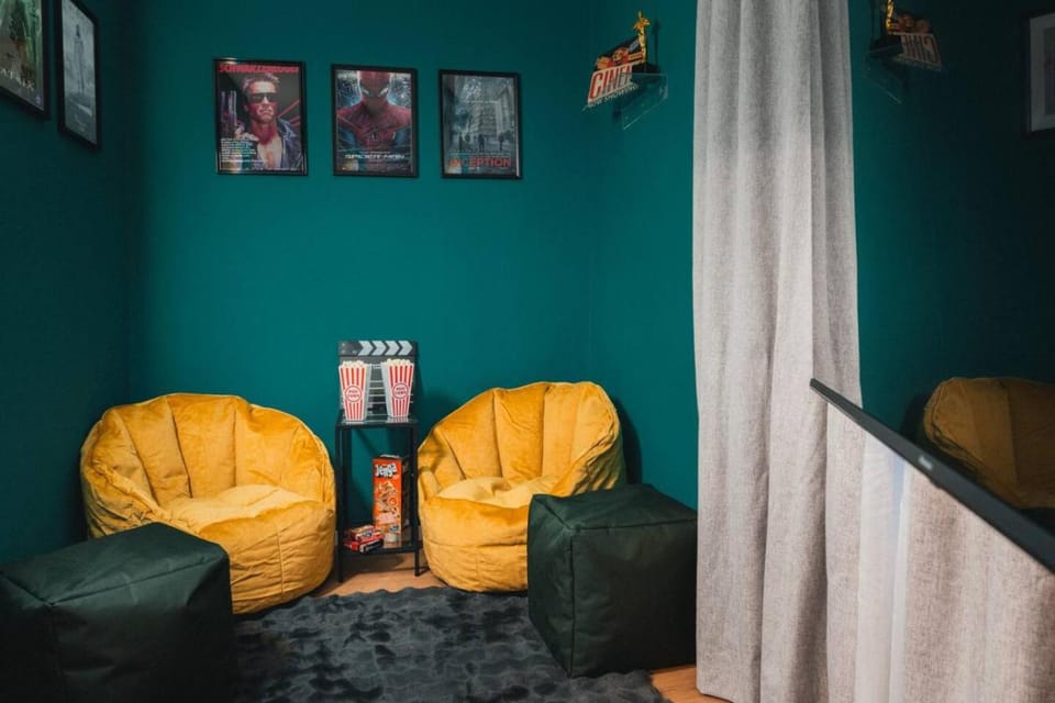 NOOR - Golden Mood or Cinema Luxe Apartment in Graz