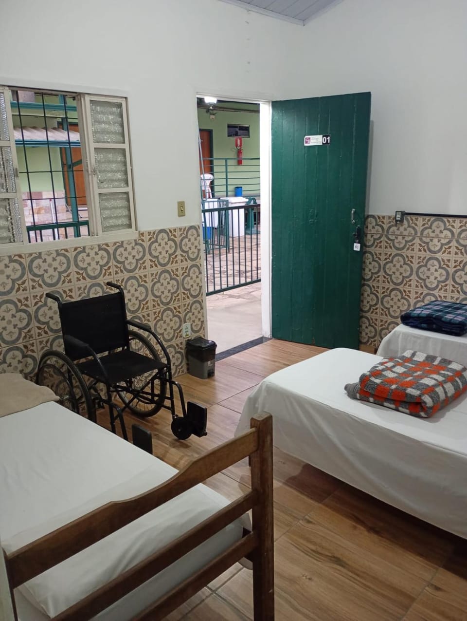 Photo of the whole room, Bedroom, Facility for disabled guests, acessibility