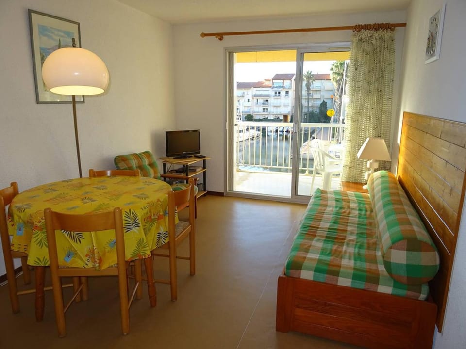 Appartement vue sur port avec parking et animaux admis - FR-1-833-6 Apartment in Canet-en-Roussillon