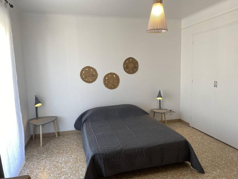 Grand T2 près de la plage avec parking privé - FR-1-833-20 Apartment in Canet-en-Roussillon
