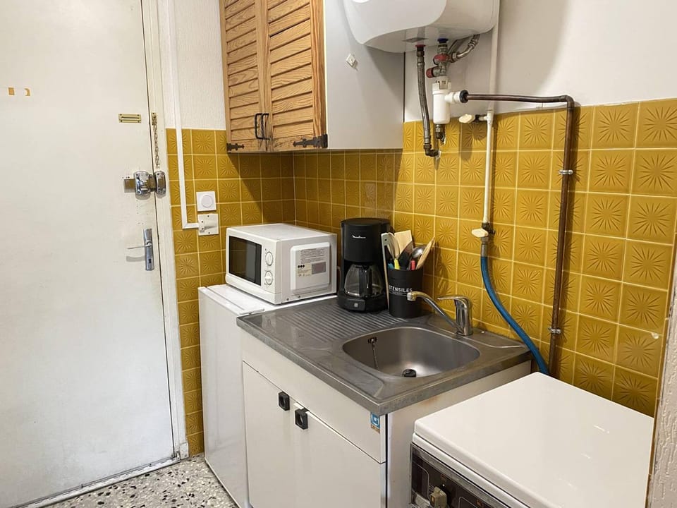 Studio avec Parking Privé au Port de Canet - FR-1-833-12 Apartment in Canet-en-Roussillon