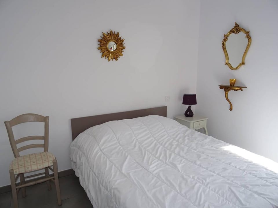T4 Proche Plage avec Garage, Climatisation - FR-1-833-14 Apartment in Canet-en-Roussillon