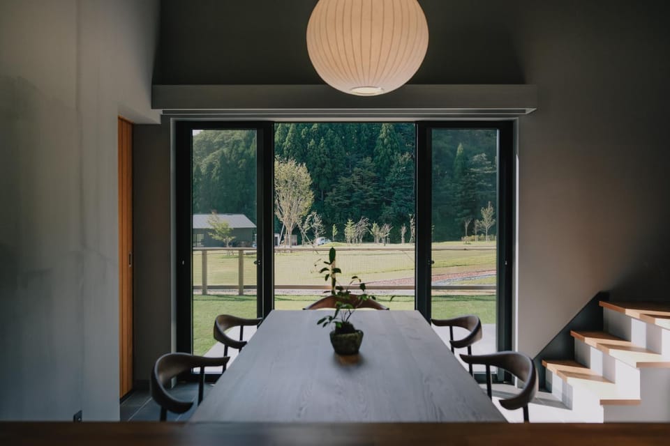 Dining area, Mountain view