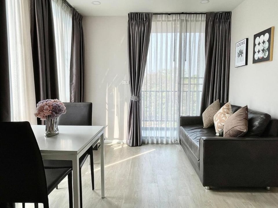 Luxury Condo In The Best Nimmanheamin Maya Apartment in Chiang Mai
