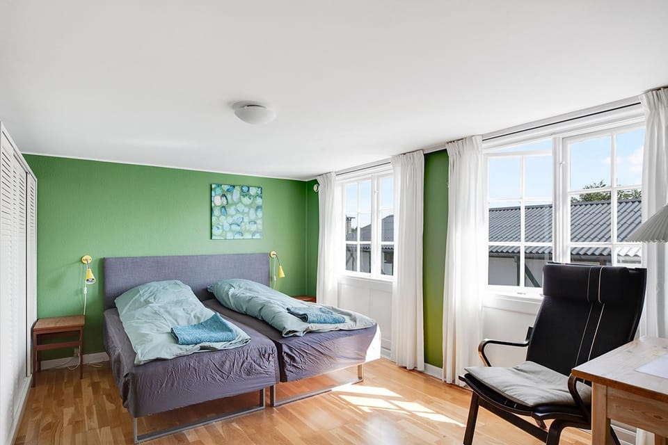 Photo of the whole room