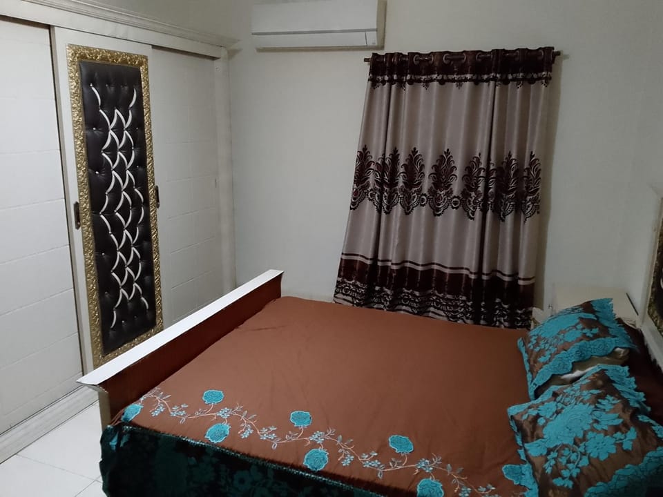 Bed, Bedroom, air conditioner