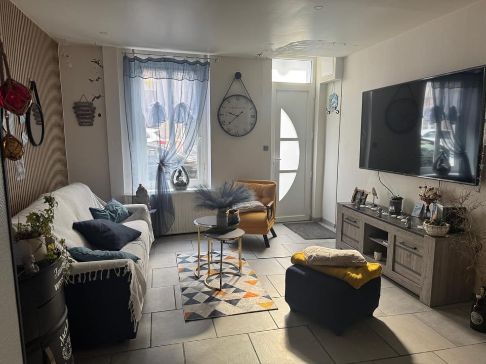 TV and multimedia, Living room