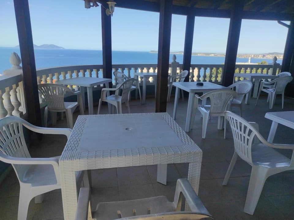 Pinwheel Hostel Vlora & Rooftop Bar Hostel in Vlorë
