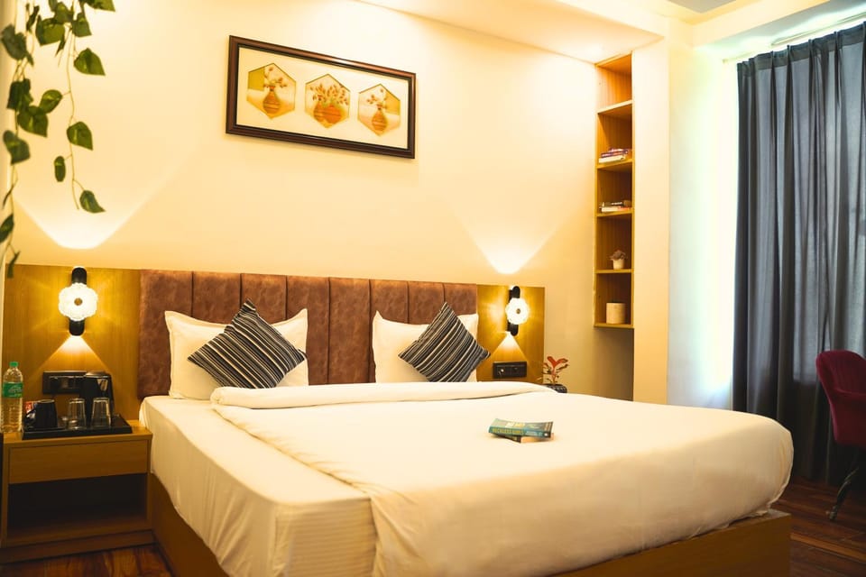 Bed, Photo of the whole room, Bedroom