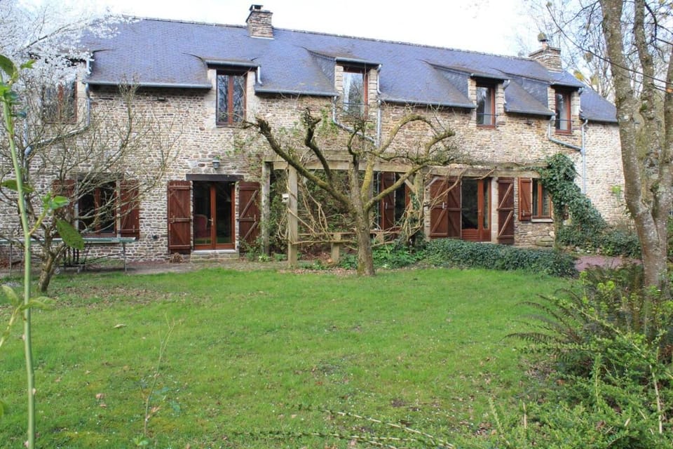 Le Clos de Penguily Brocéliande 16 couchages SPA House in Brittany