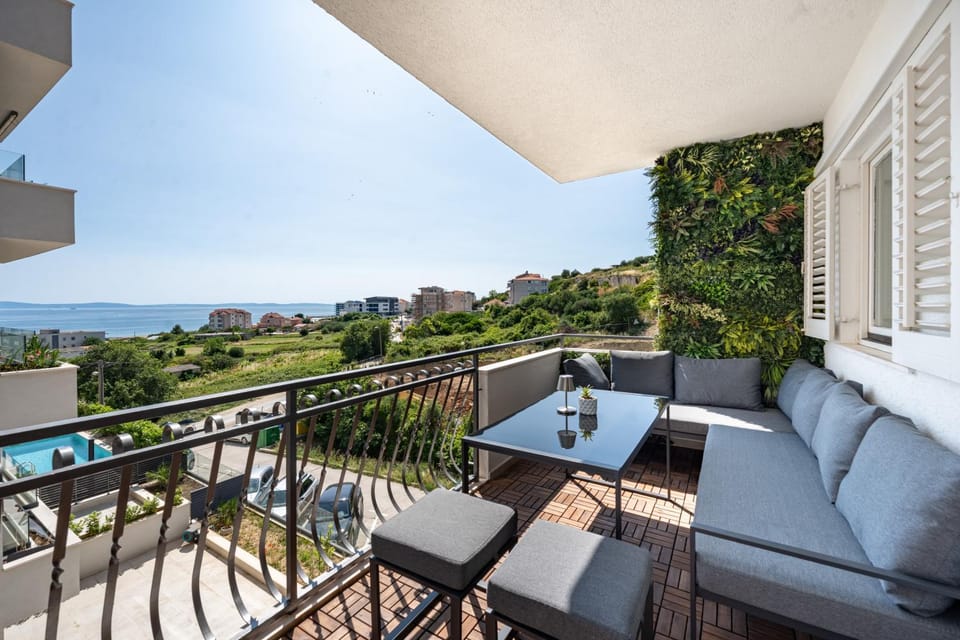 View (from property/room), Balcony/Terrace, Sea view
