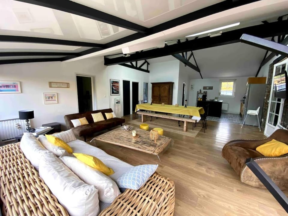L echo des pins, plage à pied House in Normandy