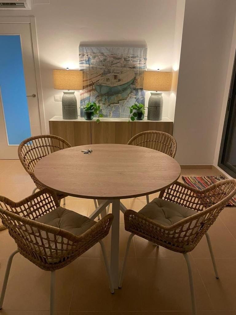 Living room, Dining area
