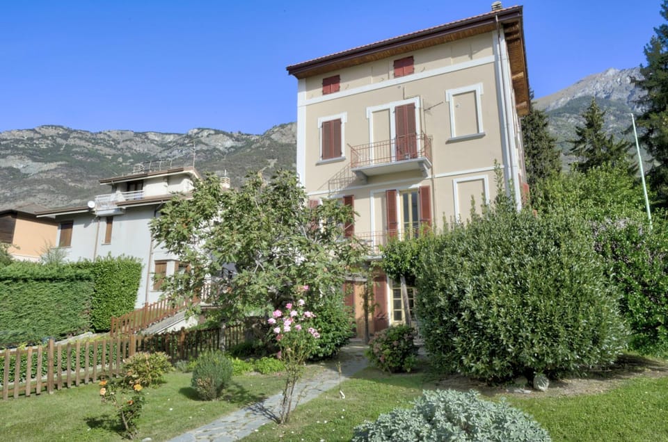 Property building, Garden view, Mountain view