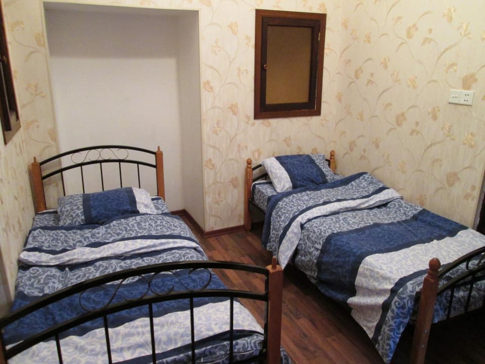 Property building, Bed, Photo of the whole room, Bedroom