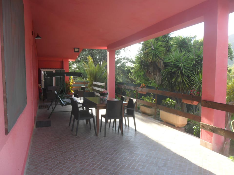 Patio, Balcony/Terrace