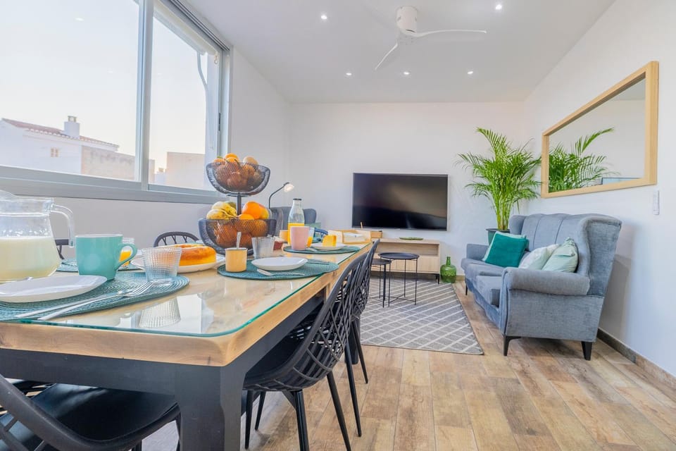 TV and multimedia, Living room, Dining area