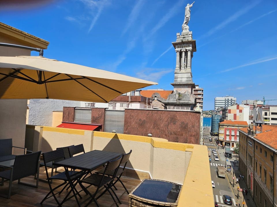 City view, Landmark view, Street view