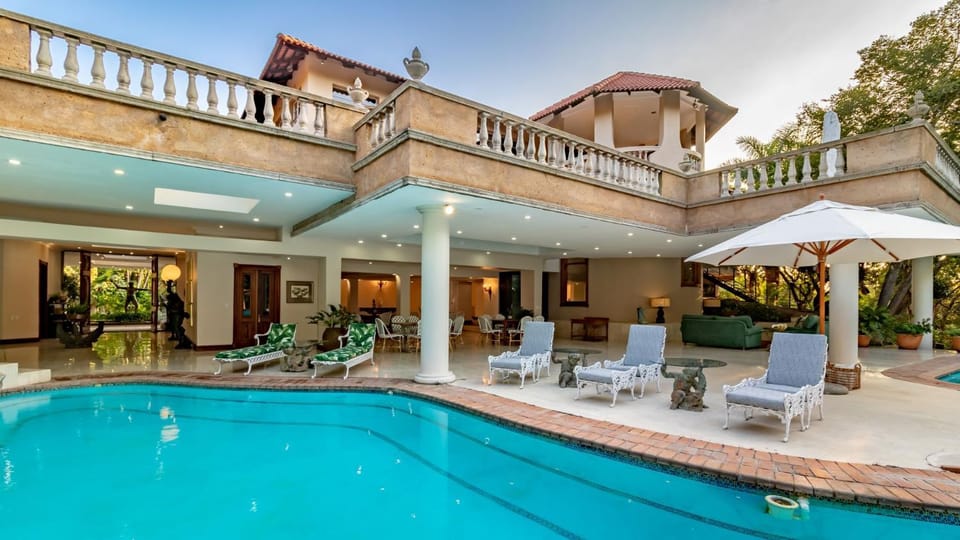 Villa Christies at 32 on Russell Apartment in South Africa