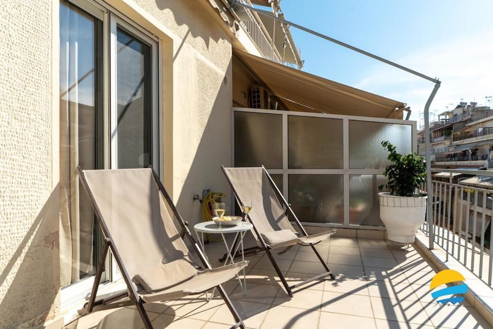 View (from property/room), Balcony/Terrace, sunbed