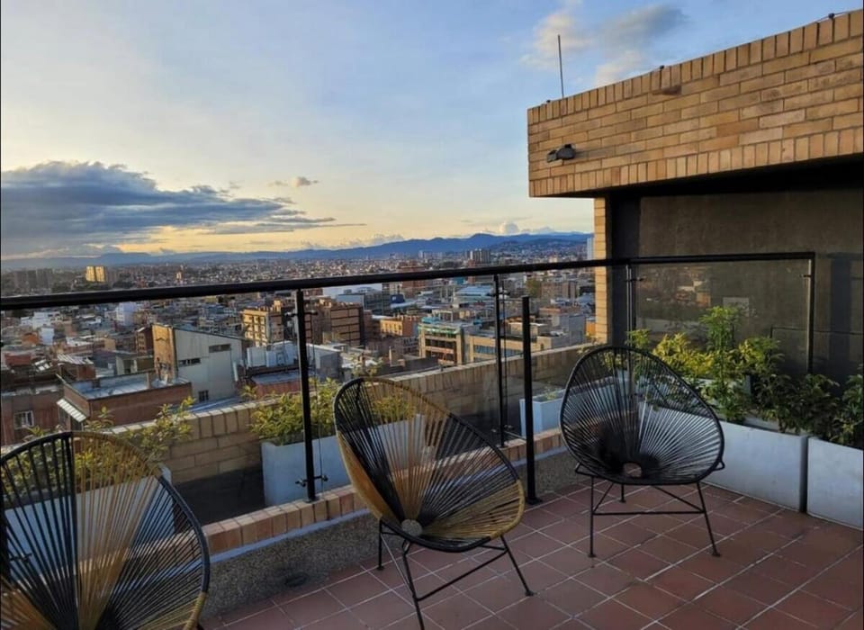 Apartment with balcony in Chapinero Apartment in Bogota