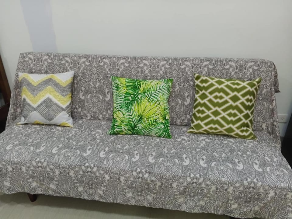 S Suite Home MOA Staycation Apartment in Pasay