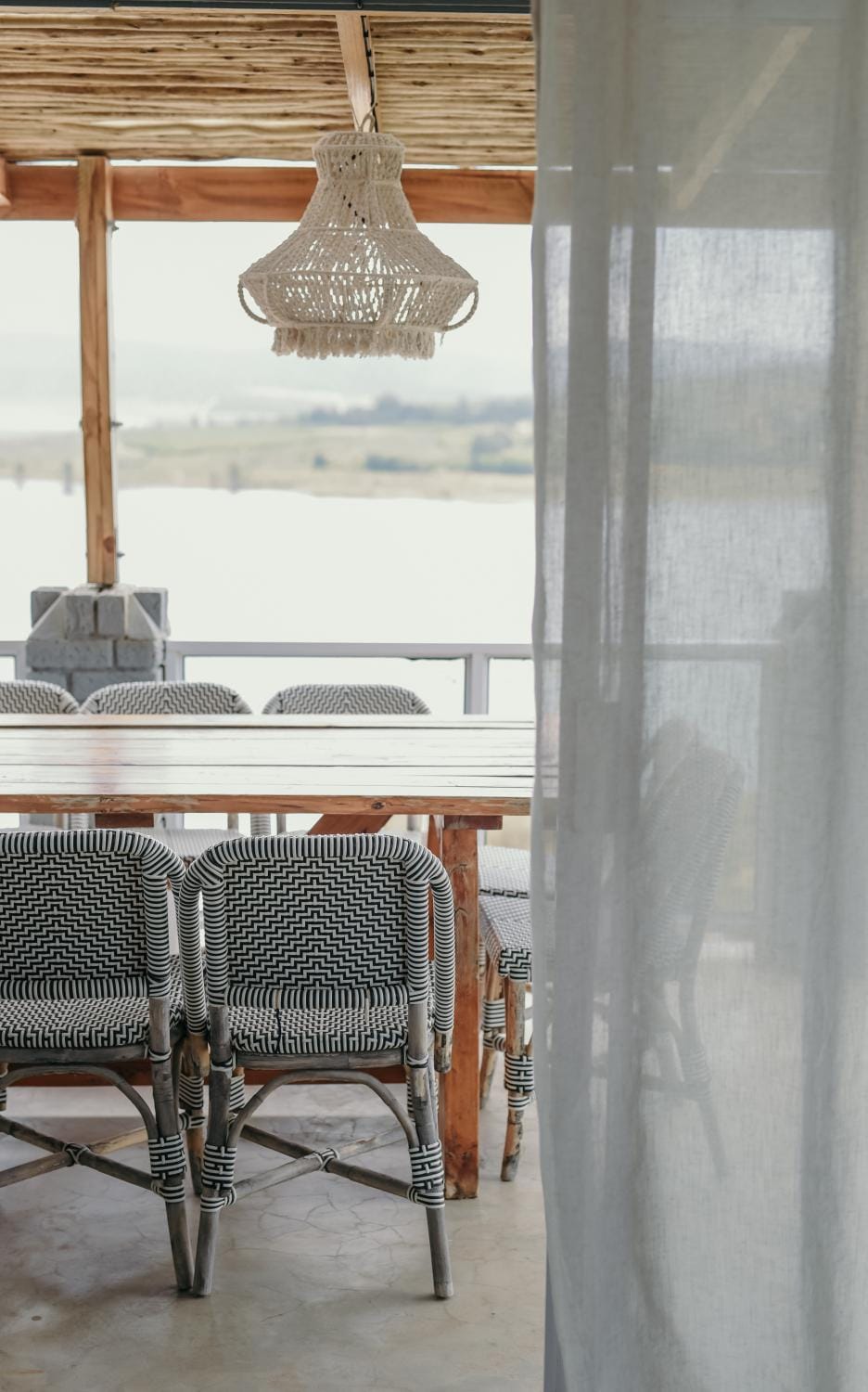 Seating area, Dining area