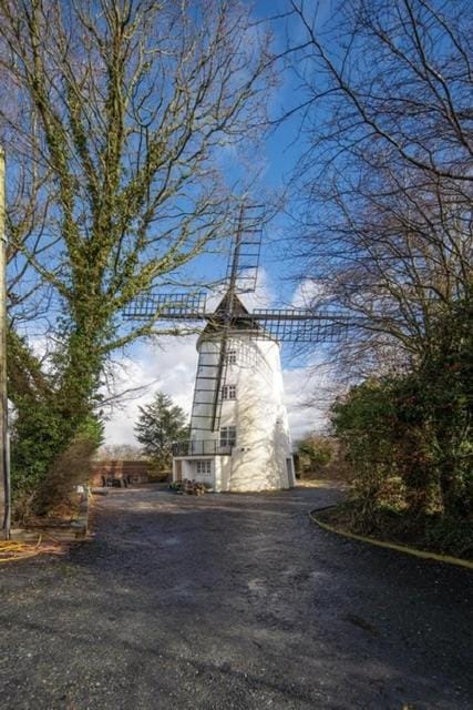 Property building, Spring, Day