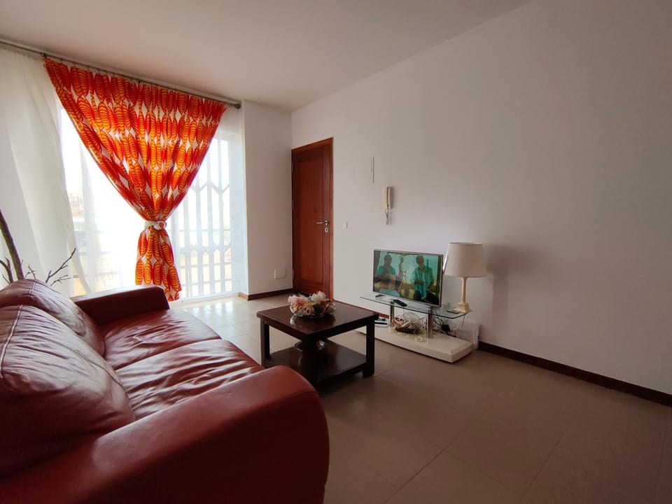 Communal lounge/ TV room, TV and multimedia, Living room