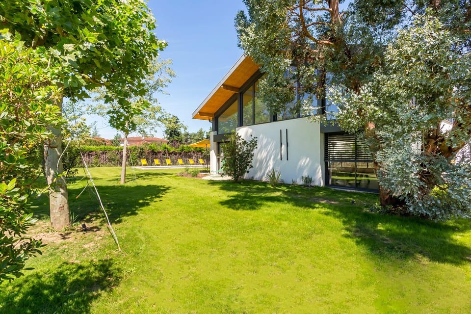Property building, Spring, Natural landscape, Garden, Garden view