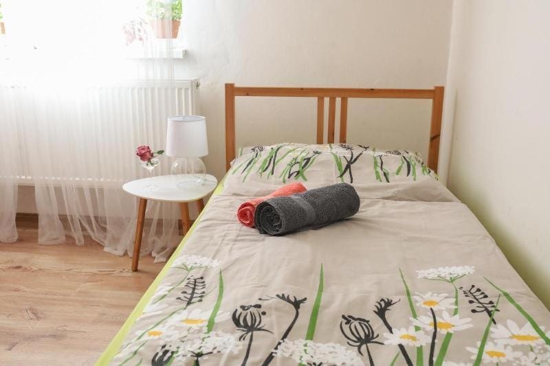 Bed, Photo of the whole room