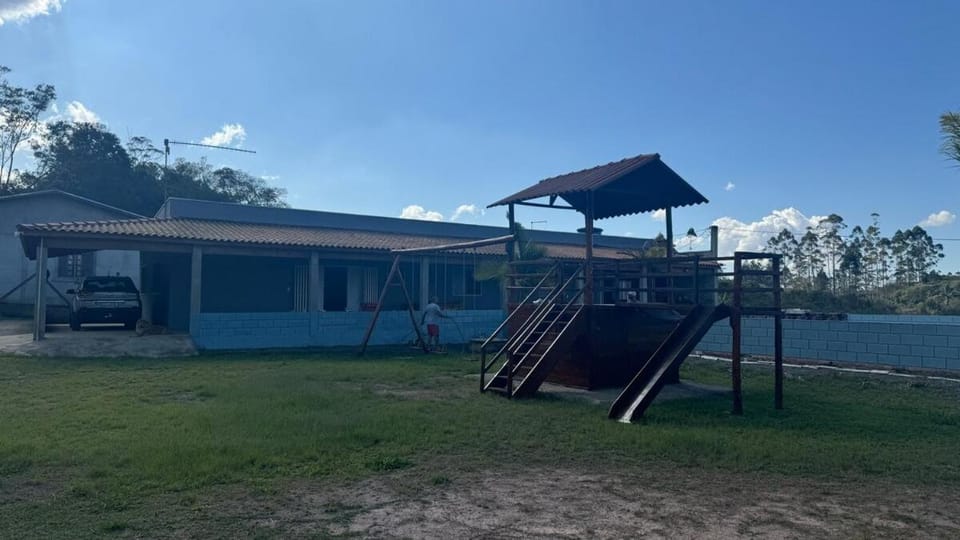 Chácara Fazendinha Oliveira House in Suzano